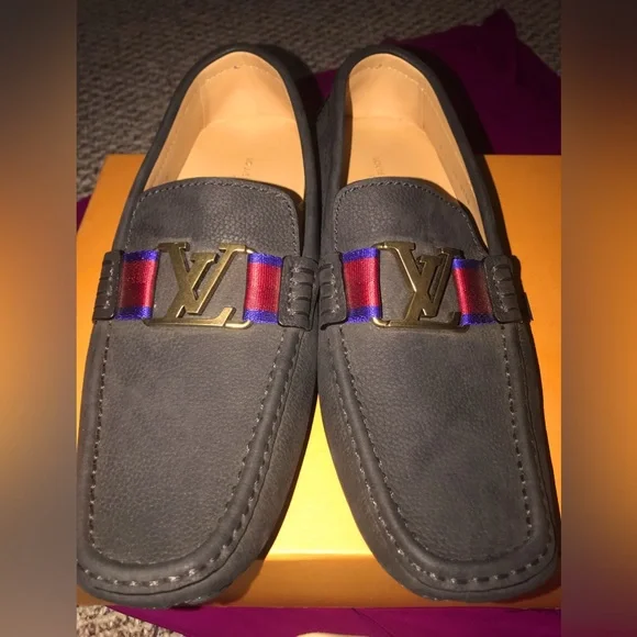 Louis Vuitton mens driving shoe new in box with dust bags and receipt Louis Vuitton Grained Calfskin Monogram Mens Driver Moccasin  main image 3